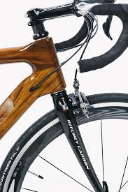 Einzigartiges Mit Stil Holzfahrrad Road Bike Tempo Ultegra Materia Bikes Bei Unikatoo Holzfahrrad Fahrraddesign Fahrradhanger