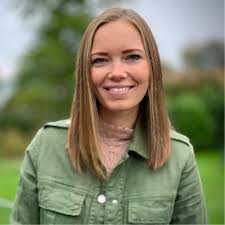 Hessner Media lukker 🥹 Har idag afviklet min sidste kunde og lukket min  lille amerikanske butik. Vi flytter nemlig hjem til Danmark denne sommer  🇩🇰 Familiemæssigt, fagligt og personligt har de… |