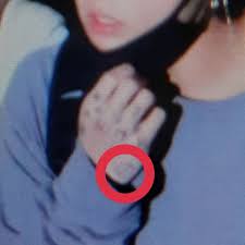 Posted by sl278522 pts wednesday, january 8, 2020. Bts Jungkook S Tattoo Henna Is Receiving Divided Opinions Knetizen