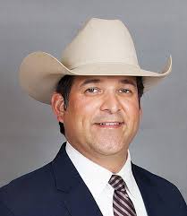 329 Brad & Nicole Wren moving forward — Shark Farmer