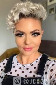 28 inspirational ideas for an effortless pompadour hairstyle. 15 Extravagant Looks With A Pompadour Haircut Lovehairstyles