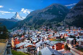 Whether you're based in switzerland or travelling through europe, with trains from switzerland to italy you can quickly and cheaply cross the border and see the best of these beautiful countries. Train From Italy To Switzerland Italiarail