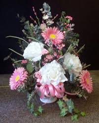 When raising money for breast cancer treatment, research, and / or awareness, you have an inherently compelling cause that people are going to be driven to coordinate a flower fundraiser, you'll need to partner with a local florist. Local Florists Promote Breast Cancer Awareness Month