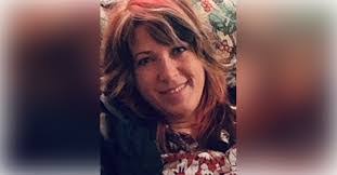 Amanda Dipaolo's Instagram, Twitter & Facebook