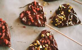 Valentine S Day Gift Ideas Sweet Diy Surprises You Will Love Surprise your husband when he comes back home on this very night.