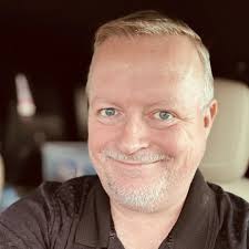 What are some old school dive bars in Tucson that serve greasy  cheeseburgers?