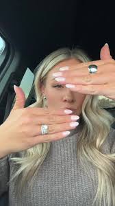 Gorgeous Almond Winter Nail Designs for 2023