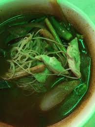 Bayangkan keenakan tomyam yang pedas dan masam dimakan bersama kuey teow yang kenyal. Tom Yan Kuey Teow Picture Of Gadeen Tom Yam Kuantan Tripadvisor
