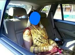 15 pavan 5 wedding set. Why Do Keralite Brides Wear So Much Gold On Their Wedding Day As Far As I Understand The Traditional Kerala Lifestyle Is Quite Simple Quora