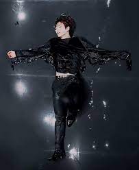 Check out this beautiful collection of bts black swan aesthetic wallpapers, with 15 background images for your desktop and phone. Jimin Black Swan Wallpapers Top Free Jimin Black Swan Backgrounds Wallpaperaccess