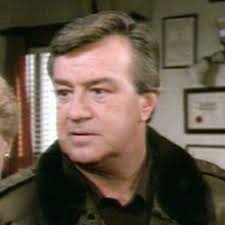 Mord ist ihr Hobby S08E12: Die Hexe (Witch's Curse)