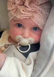 MAMA and gorgeous Logan Nova love photos