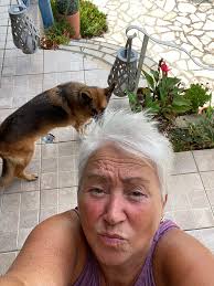 So, a little question. Does anyone speak fluent French?