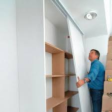 Realiser Un Meuble De Rangement Sur Mesure Meuble Rangement Construire Un Placard Placard Coulissant