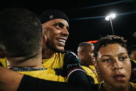 Queremos desearle un feliz cumpleaños a nuestro estelar lanzador Freddie  Cabrera 🔥 ¡Mucho exito y muchas bendiciones en este nuevo año! Deja tu  mensaje de felicitación para Freddie 👇🏻👇🏻👇🏻 #ElCercao