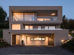 Einfamilienhaus Hanghaus Modern Edelstahlpool Luxushaus Mit Pool Luxushaus Im Hang Bauen Am Hang Luxushaus Architektur Haus Architektur