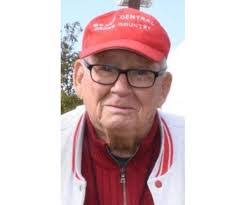 Blair Moss's Instagram, Twitter & Facebook