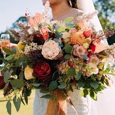 Florists and event designers are using brightly colored spray paints to amp up otherwise ordinary blooms and arrangements, giving them an added burst of whimsy and flair. Wedding Flowers Liberty Bloomsliberty Blooms