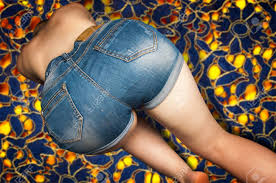 Culo De Mujer Joven. XXX. Mujer Atractiva Botín Suave Y Bragas. Curvas Sexy  Chica A Tope, Sin Celulitis Fotos, retratos, imágenes y fotografía de  archivo libres de derecho. Image 43783406