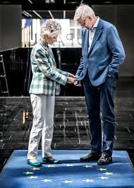 Anna maria corazza bildt (née anna maria corazza; Makarna Bildt Mycket Star Pa Spel I Europa Dn Se