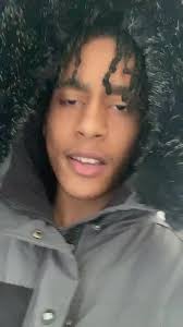 Follow @holtonwentworth