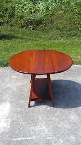 Cushman Colonial Creations Drop Leaf End Table By Lillyjacks 85 00 Colonial Furniture Table Lamps Living Room Table Lamps For Bedroom