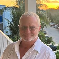 Greg Corwin (@containergreg) • Threads, Say more