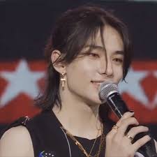 Dean from Garden of Eden and Hyunjin from Stray Kids : r/RomanceClub