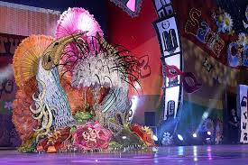 Carnaval De Tenerife 2012 Rtve Es Carnaval Tenerife Carnaval Trajes De Carnaval
