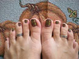 In fact, there is no need of those too. Cool Amazing Fall Autumn Toe Nail Art Designs Ideas 2015 Girlshue