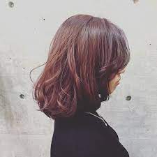 トレンド髪色 今年激アツなヘアカラー アッシュレッド を解説 arine アリネ ヘアカラー 髪 色 レッドヘアカラー