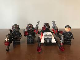 Play out exciting scenes as you help the imperial troopers track down the rebels. Lego Star Wars Inferno Squad Battle Pack 75226 Review