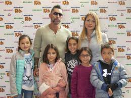 La costarricense giuliana sotela, ex esposa del tenista chileno marcelo ríos, aseguró que el que fuera su marido es un padre ausente porque no le da ningún soporte económico a su hija. Quien Es La Pareja Del Chino Rios 2020 Noticias Importantes