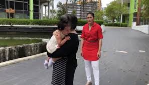 Saksikan surga yang kedua episode 196 selengkapnya hanya di www.sctv.co.id/ atau lebih gampang klik link berikut ini. Syurga Yang Kedua
