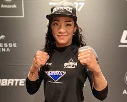 Maybe you would like to learn more about one of these? Viviane Araujo Cita Brincadeiras Com Nome De Xara E Garante Daqui A Pouco Serei A Vivi Do Ufc Combate Sportv