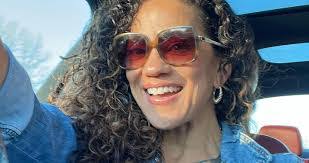 Bethany Fraser's Instagram, Twitter & Facebook