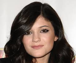 We talk to a woman who had a nose job to find out what it's really like to get plastic surgery. Kylie Jenner S Plastic Surgery Procedures According To A Surgeon Elle Australia