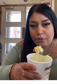 #todaysvibe #maruchan #cupanoodles #sopadevaso y #estacancion #bachata 😮‍💨