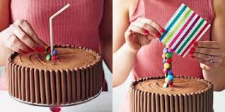 Gravity Cake Decouvrez Le Gateau Suspendu Qui Fait Rever Recette Comment Decorer Un Gateau Gateau Mouelleux Au Chocolat