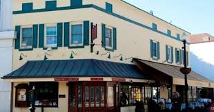 Where Jack Proposed To Jackie Martin S Tavern Georgetown Is Still There Today And The Actual Booth Where T Staycation Vacation Dining Washington Dc Family