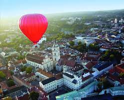 Lietuvos respublika), is a country in the baltic region of europe. Her Kan Du Ga I Lufta I Litauen The Travel Inspector Vilnius