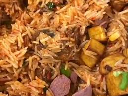 Cover, simmer over low heat 20 to 25 minutes. How To Cook Nigerian Party Jollof Rice Delishably