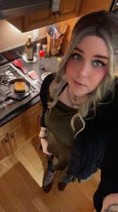 Girly really wants that England greencard**