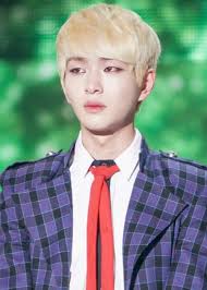 Jun 18, 2021 · yoon jong shin is the manager, while onew is in charge of desserts and music. Onew Lee Jin Ki Height Weight Age Girlfriend Family Facts Biography