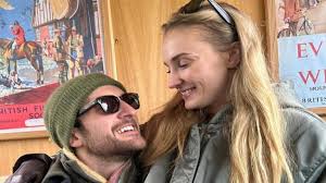 Sophie Turner Posts New Photos with Boyfriend Peregrine Pearson to Reflect 