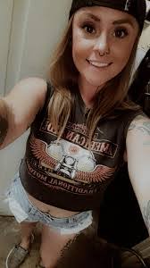 Casey Bowen's Instagram, Twitter & Facebook