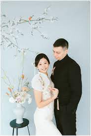 Pantai memang selalu bisa menjadi salah satu tempat terbaik untuk menyaksikan dan mengabadikan keindahan alam tersebut. Chinese Paintings Inspired Pre Wedding Photography Mattie C Fine Art Wedding Photography