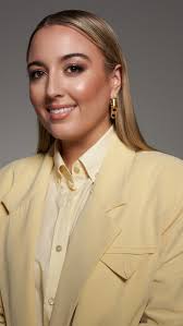 Jessie Wright's Instagram, Twitter & Facebook