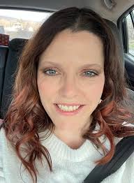 hi? i read books, matcha lover, well-spoken, no boy best friend, and  politically aware btw.