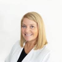 Beth Booth's Instagram, Twitter & Facebook